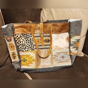 MYRA ACADEMIA WEEKENDER TOTE BAG FEATURING a PATCHWORK DESIGN